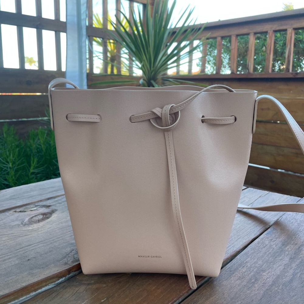 Mansur Gavriel Light Pink Bucket Bag 100 percent authentic
